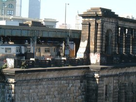 ../2000/10/14-dumbo-NY-bridge.jpg