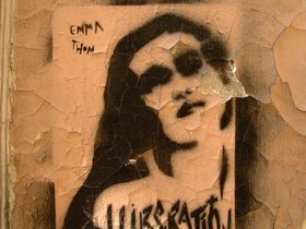 ../2001/11/05-0018-nice-FRA-graffiti-liberation.jpg