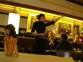 ../2002/10/13-sydney-AUS-katoomba-cafe-zuppa-direct.jpg