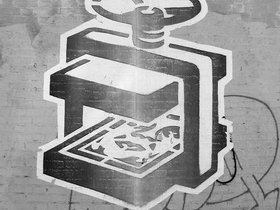 ../2002/10/27-graffiti-andre-press.jpg