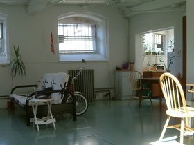 ../2003/08/24-brooklyn-NY-apt_1.jpg