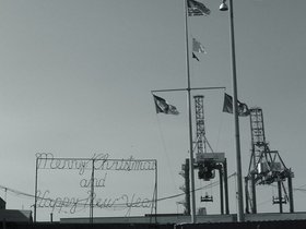 ../2003/08/24-brooklyn-NY-redhook-merry-christmas.jpg