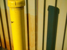../2003/11/01-brooklyn-NY-gowanus-pole.jpg