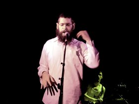 ../2004/10/23-brooklyn-NY-matisyahu_2.jpg