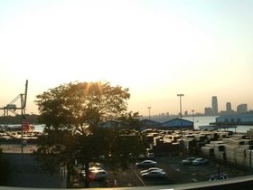 ../2005/07/04-brooklyn-NY-4th-rooftop-party-pano.jpg