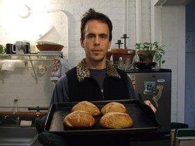 ../2009/05/01-1757-brooklyn-NY-pretzel-bread.jpg