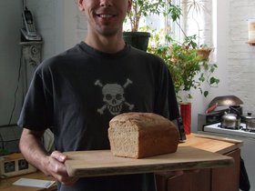 ../2009/05/17-1717-brooklyn-NY-bread-joseph.jpg