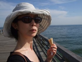 ../2009/05/22-1627-brooklyn-NY-coney_island-nora-ice_cream.jpg