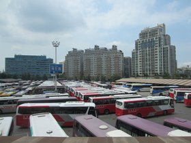 31-1135-busy-KOR-bus-station-seoul.jpg