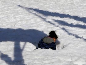 ../2015/03/11-1326-snow-kid.jpg