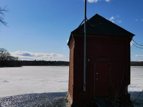 ../2015/04/04-1622-fresh_pond-MA.jpg