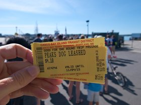 ../2015/09/05-1028-ME-ferry-peaks_island.jpg