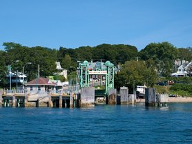 ../2015/09/05-1506-ME-ferry-peaks_island.jpg