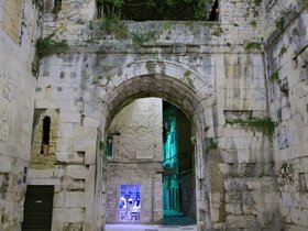 13-2156-HRV-diocletian_palace-split.jpg