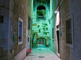 13-2202-HRV-diocletian_palace-split.jpg