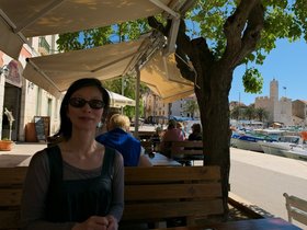 16-1417-restaurant-vis-HRV-island-nora.jpg