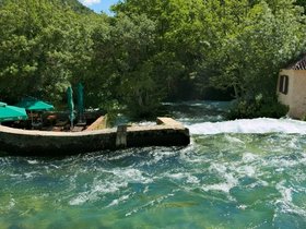 ../2016/05/18-0930-skradin_krka-waterfall-HRV.jpg