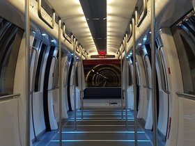 23-1618-shuttle-airport-CHE.jpg
