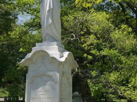 ../2016/06/04-1001-cemetery-mt_auburn-MA.jpg