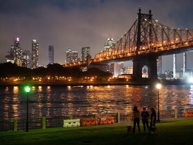 ../2018/10/10-1858-NYC-NY-bridge-building.jpg