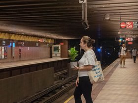 ../2018/10/11-0914-subway-NYC-NY-street.jpg