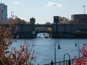 ../2019/11/03-1146-charles_river-MA-bridge.jpg