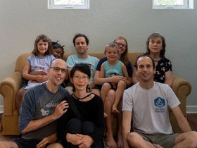 05-0819-cecilia-ericka-dominic-norfolk_VA-july_4-dan-dot-greg-lisa-nora-joseph.jpg