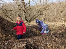 ../2022/12/27-1113-baltimore-MD-woods-dominic-cecilia.jpg