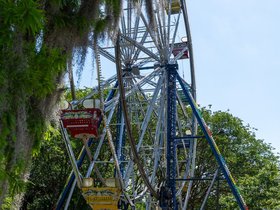 ../2025/04/18-1141-new_orleans-LA-ferris_wheel-park.jpg