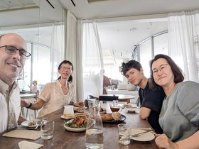 07-1252-KOR-joseph-nora-selfie-seoul.jpg